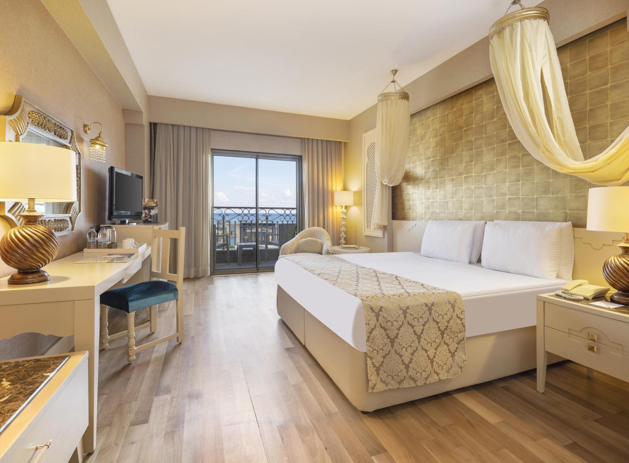 Economy Room